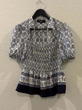 Lipslide Blouse